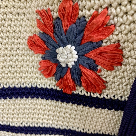 The Sak Crossbody Red White & Blue 106910 Anthem Flower Beige Crochet READ - Picture 5 of 13